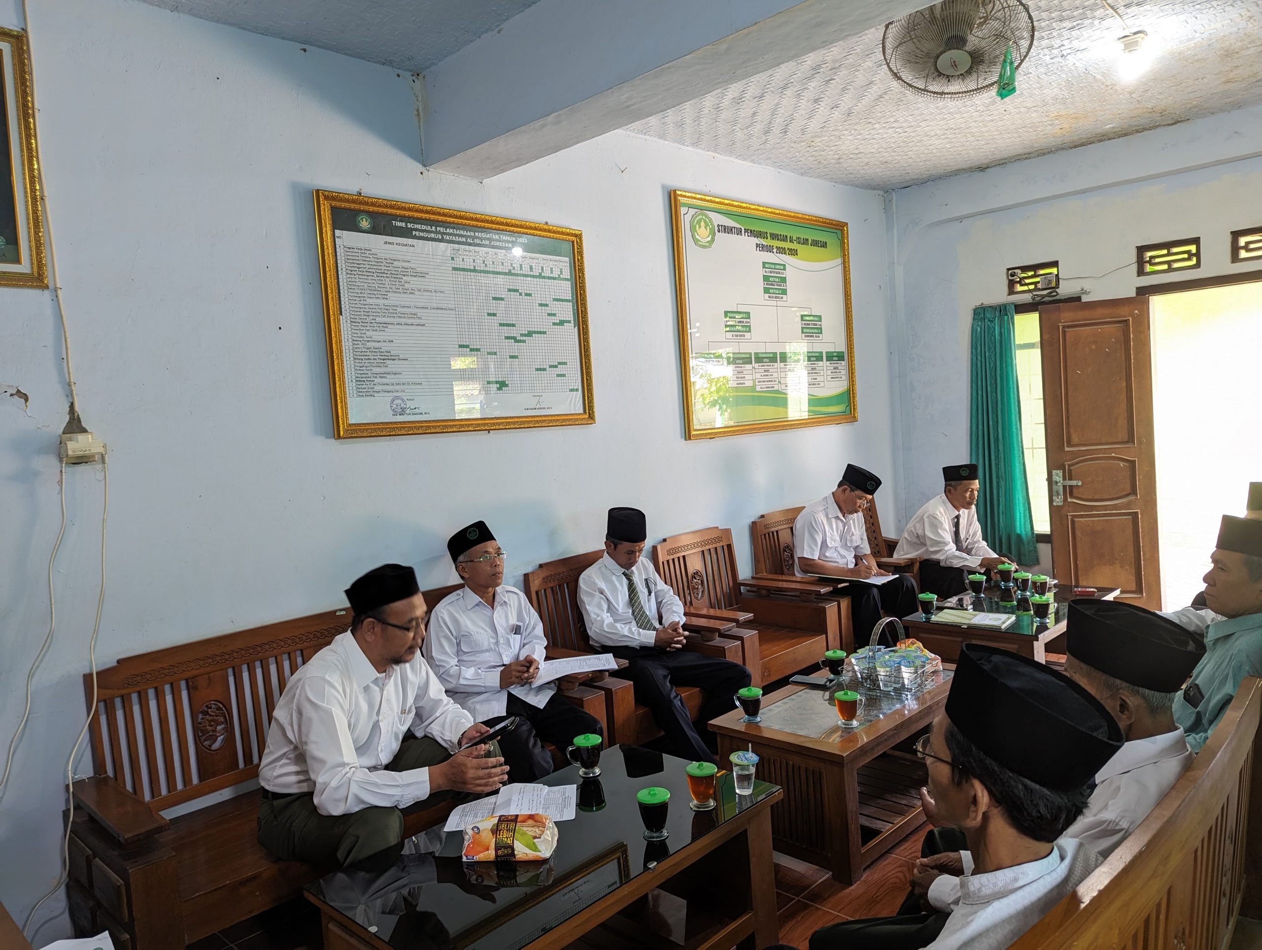 Review kegiatan Pembelajaran sebagai upaya mempertahankan mutu pendidikan di MA Al Islam Joresan.