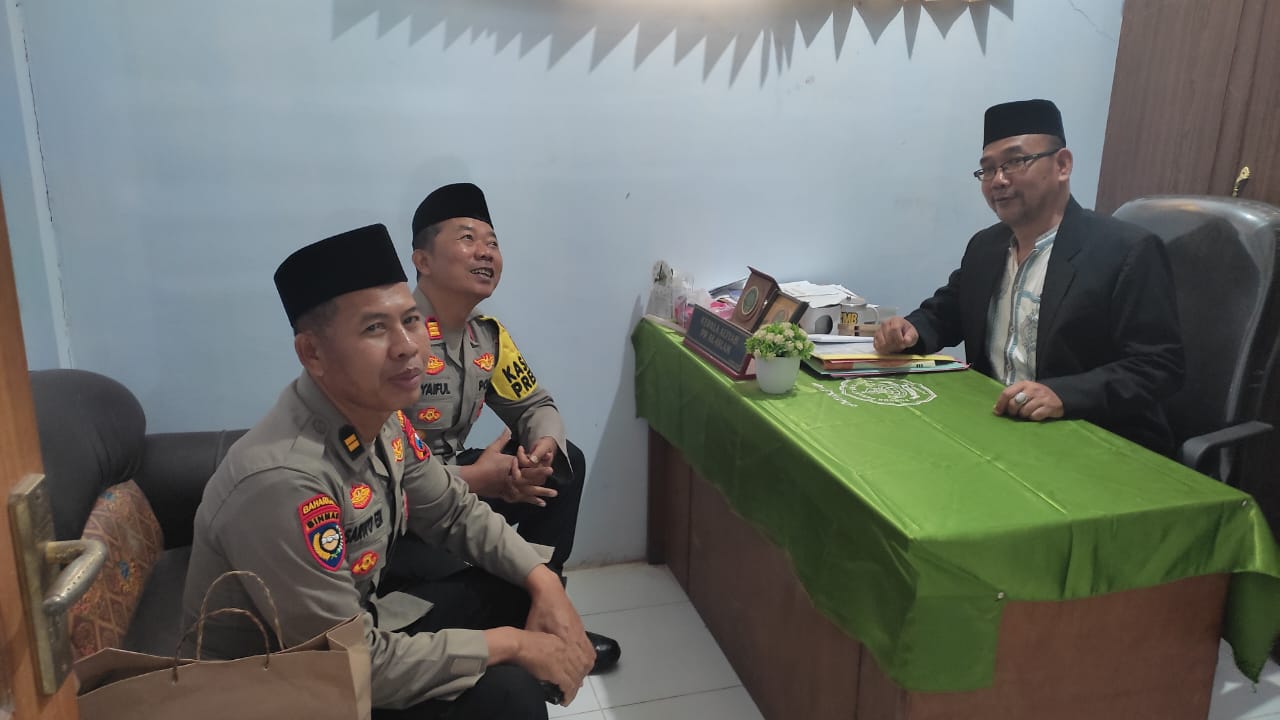 Pererat Sinergitas, Kasat Binmas Polres Ponorogo Silaturahmi ke MA Al Islam Joresan Ponorogo