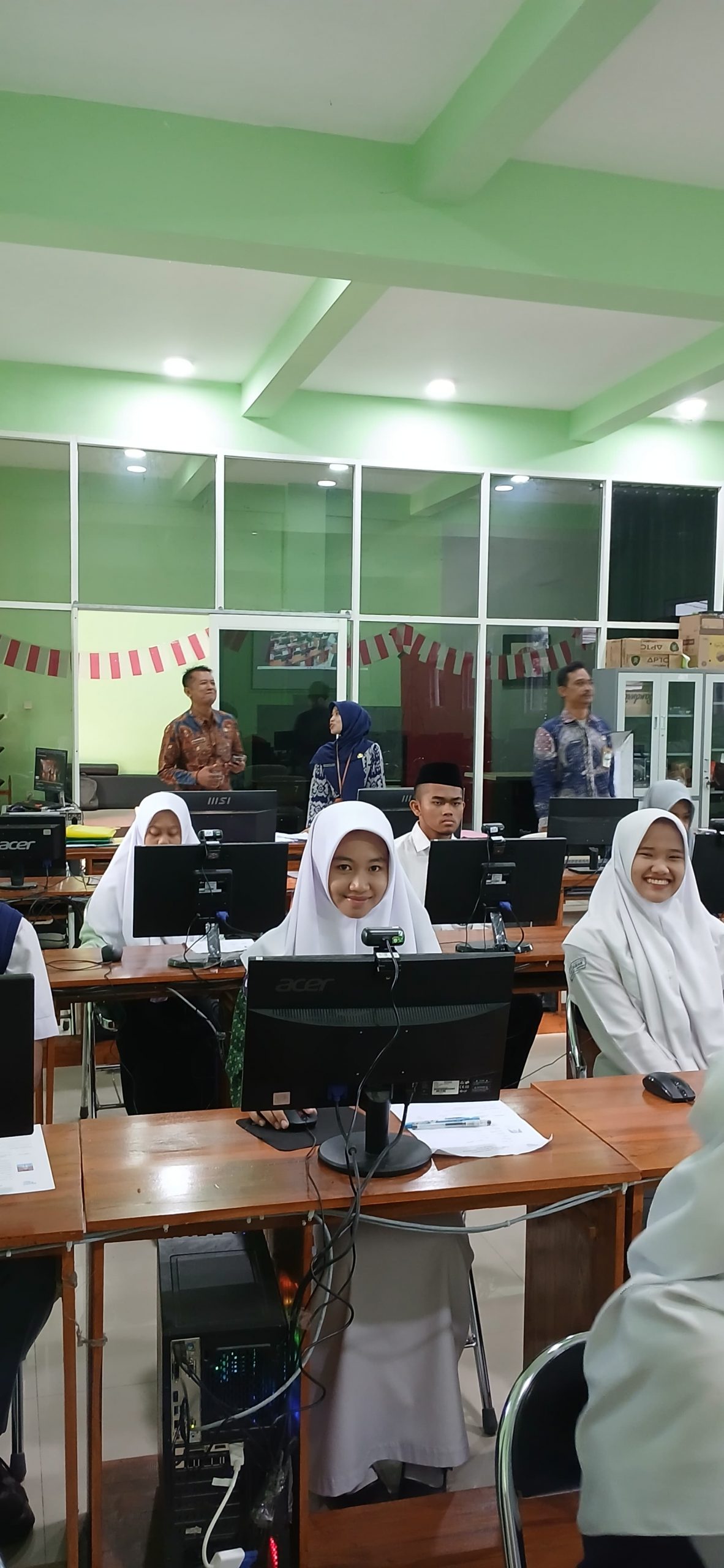 Penuh Optimisme, Siswa MA Al Islam Joresan Ikuti OMI 2025 Tingkat Provinsi Jawa Timur.