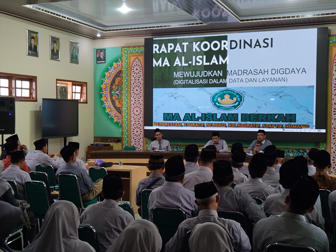 Rapat Koordinasi Semester Genap dan Sosialisasi Raport Digital Madrasah serta KBC (Kurikulum Berbasis Cinta).
