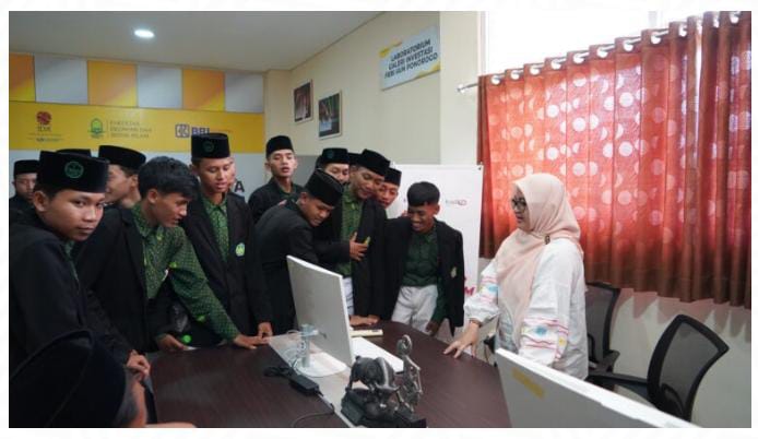 Satu Langkah, Tiga Makna: Menebar Inspirasi Pendidikan Melalui Rangkaian Sosialisasi dan Kunjungan Edukatif.